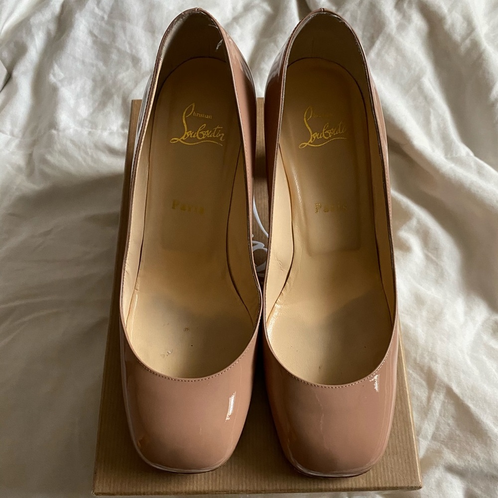 Christian Louboutin Cadrilla 70 patent nude 38.5